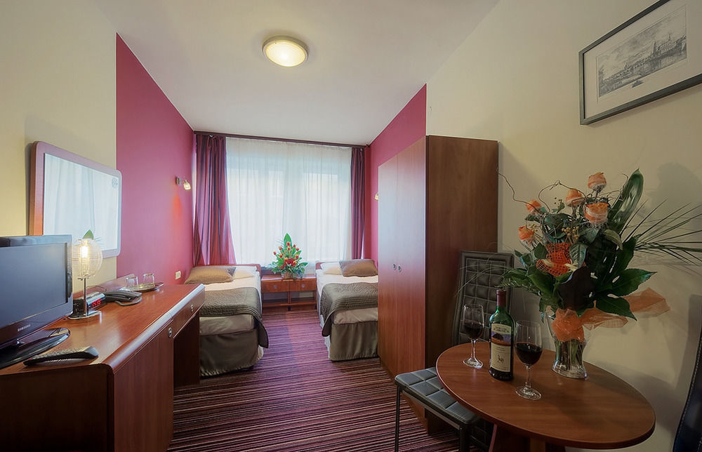 Hotel Delta Krakov Exteriér fotografie